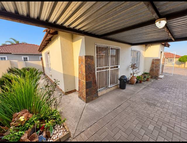 3 BEDROOM HOUSE FOR SALE IN BEN FLEUR